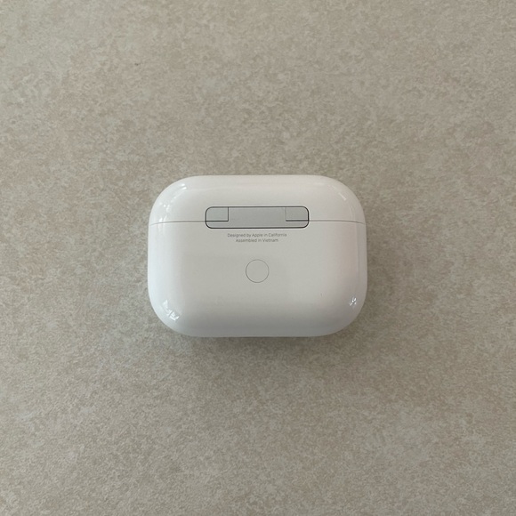 Apple Airpods Pro (1st Gen) w/ MagSafe & Spring Teal heyday Silicone Case - Picture 7 of 13